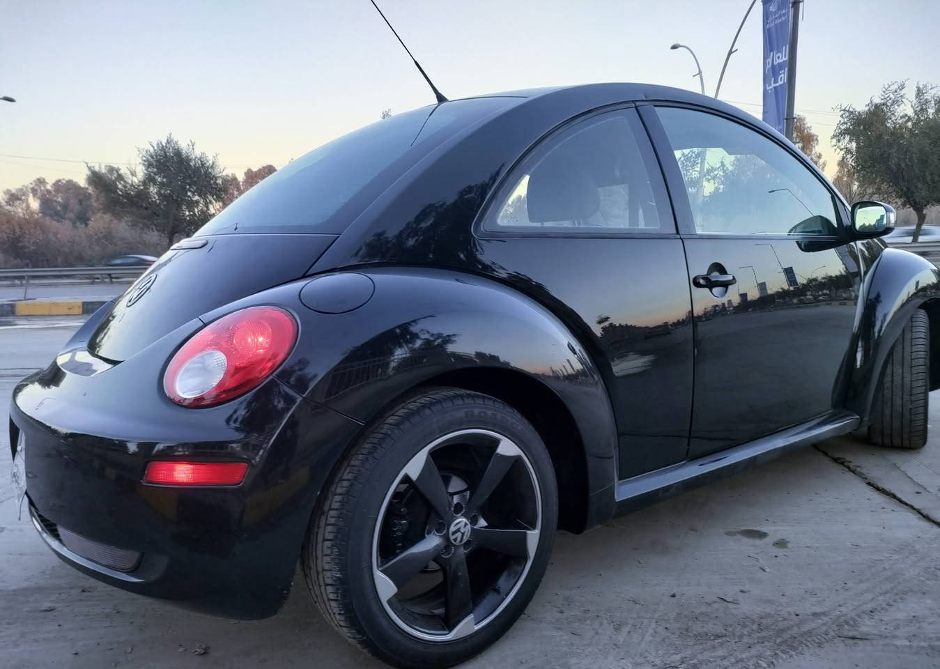 سلام عليكم..فوكس واكن بيتلي..2010 لون اسود رقم شمال..سياره نظيفه حيل استخدام شخصي..فول مواصفات كشنات جلد تدفئه كشنات كير تومتيك 6 نمر كير داخل كوبون فايبر.مرايات كهرب اشاير بل مرايات تبريد ثلج نظام ايكو بانزين كامره ويل 18 بلاك بلادي سبور مكينه 2500 يعني صاروخ أرض ..سياره حيل حلوه بدون ظرر.؟؟ بيها تقريبا شبرين من بوند مال شخط صبغ....كهربائيات كلها شغالة جاهزه...سعرها..... 75$......شرط تحويل وكاله...***********......***********....
