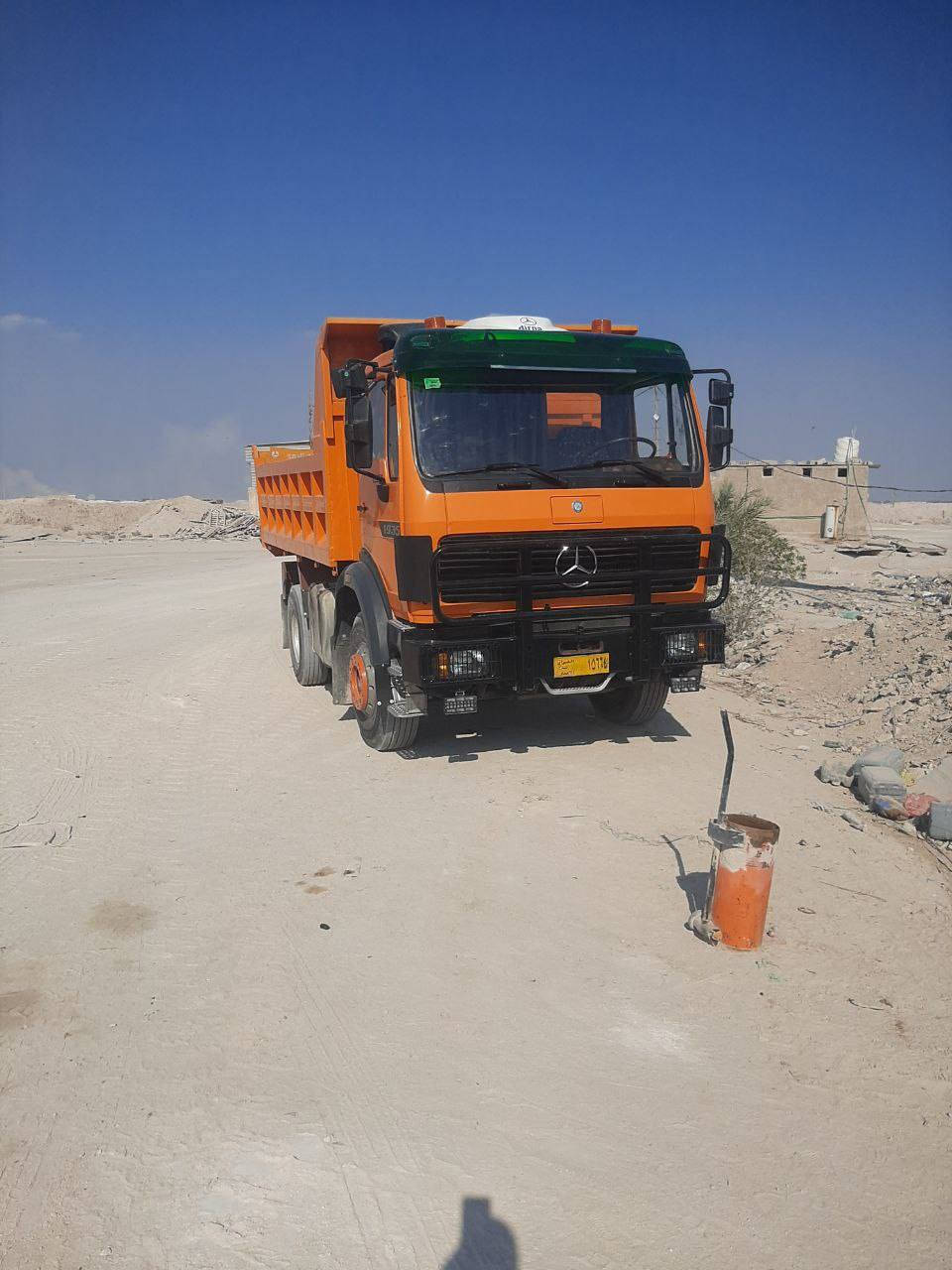 سلام عليكم من رخصة الادمن للبيع البي تك موديل 89 ماكينه 35 دبل تيربو كير 25 اكسن جي اف تخم تاير جديد شاصي مكفول السياره خير من الله السعر خاص للاستفسار رقم الهاتف ***********
