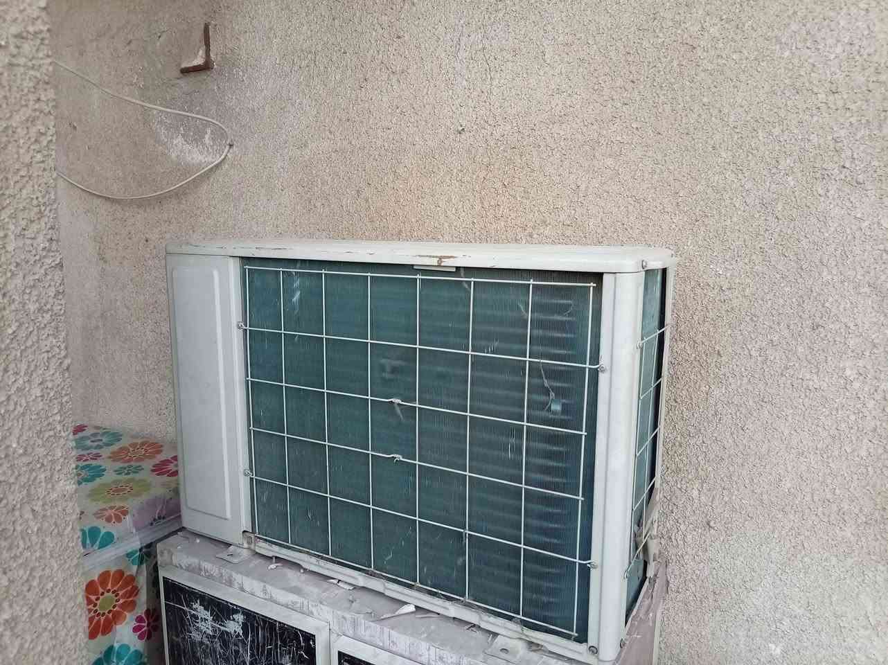 سلام عليكم سبلت واحد طن مستخدم 7 اشهر سبب بيع نقله من بيت بيت السعر 250 الف 
العنوان بغداد اليرموك 
التواصل ***********
