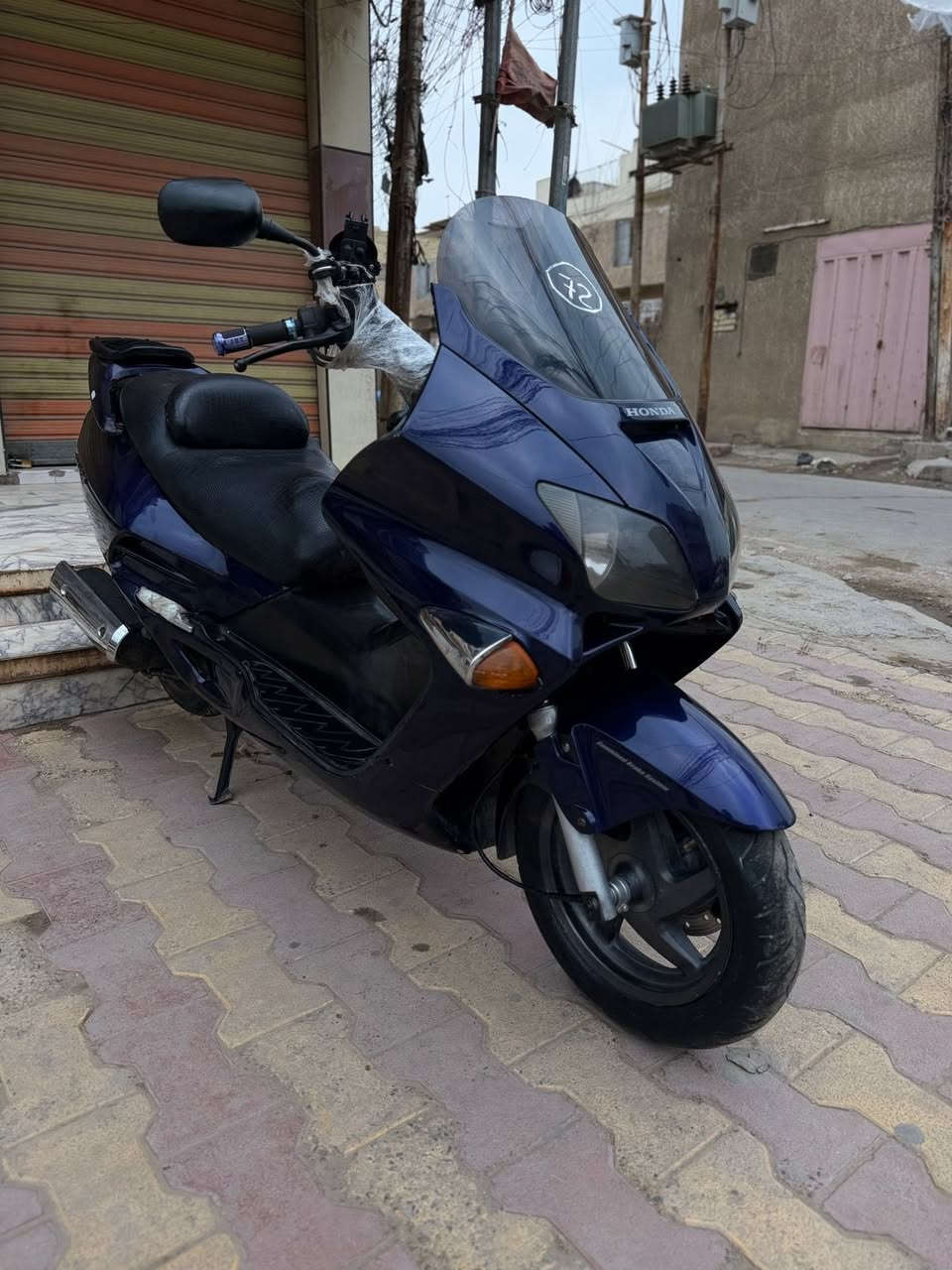 سلام عليكم فؤرزه سؤيج 06 MF لؤن حبري  بلادي
ورقت مزاد وياه جايه من يابان ماشيه27الف وهسه  31 الف بل عراق مشت بس 4الف 👍برغي ممفتؤح بيهه مكينه مكفوله كفاله عامه ناعمه شلعه ؤمعدل فؤل كهربايات كلهه شغاله   ناعمه اؤراق كامله حساس  و حساس و مانع انزلاق زوج امرايات  نيكل و زوج تايرات جديد حساس دراجه بدؤن اي نقص جاهزه )) دراجه انظف و احلى من لصور مال جنني مكانهه بغداد مدينة الصدر شراي اتصل علرقم ***********
