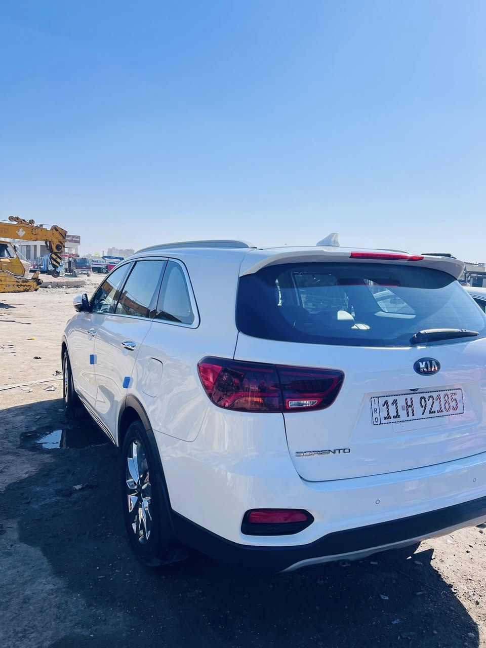 السلام عليكم
1 الموديل2020 خليجي
2 المواصفات 1/1 
3 فول مواصفات حتى فتحه وبنرما  الفتحه وتبريد الكشنات
V6 4
5 كشنات رياضي جلد + كهرباء ⚡️ لون قمرديني 
6 كامرات عدد 4️⃣ 360 درجه 
7 اربع انظمة قياده
8 مانع انزلاق 
9 حساسات امامي خلفي 
10 هاند بريك بصمه + نظام اوتو هولد
11 بجم دبل شباك أضاه LED
12 لآيت زنون
13 ويل كاب عدد ٥
14 جنطة كهربائية شفط 
15 المرآيه كأمره + شفط 
16 شاشه كبيره GPS نظام خرائط يحدث تلقائيآ
17 شاشه اعطال 
18 ماشيه 88 حقيقي 
19 شاحنه لاسلكي 
20 دوسات ليزرية علامه SORENTO 
21 أناره داخلية لون احمر 
22 بصمات عدد١
23 داخل لونين
24 بردات بلاديه 
25 السياره كامل مواصفات للأخر 
السيآره رقم بغداد صار شهر مجدد سنويه وصاعده هزه
شرط تحويل
السياره مامتعوبه ونظيفه حيل
العنوان النجف 
سياره بيه ملاحظه بسيطه 
للستفسار الاتصال  على واتساب
***********
السعر 257
ما موجود علا الخاص
