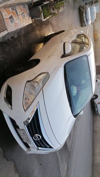 نيسان سني موديل 2021 ماشيه 77 الف  السياره مسويله ادامه كامله صدر امام...