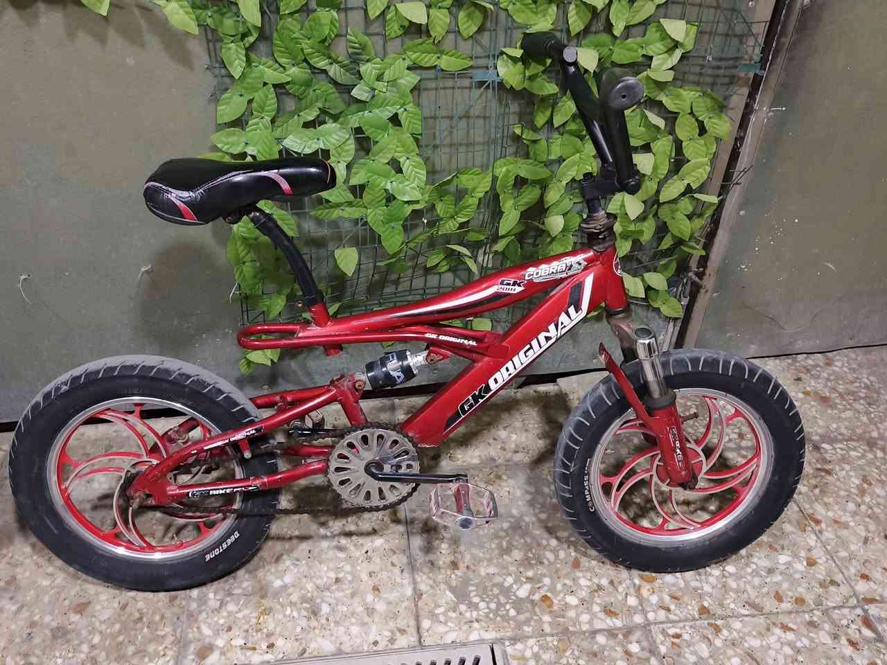 بايسكل بم ام اكس بريك مكينه دبلات شغاله جوب التاير الخلفي جديد والبايسكل كلش نضيف ما عدا المقعد مكاني الدوره وسعره ٥٠


**إذا كنت صاحب هذا الإعلان وتريد حذفه لأي سبب، رجاءا أرسل رسالة إلى الدعم الفني**