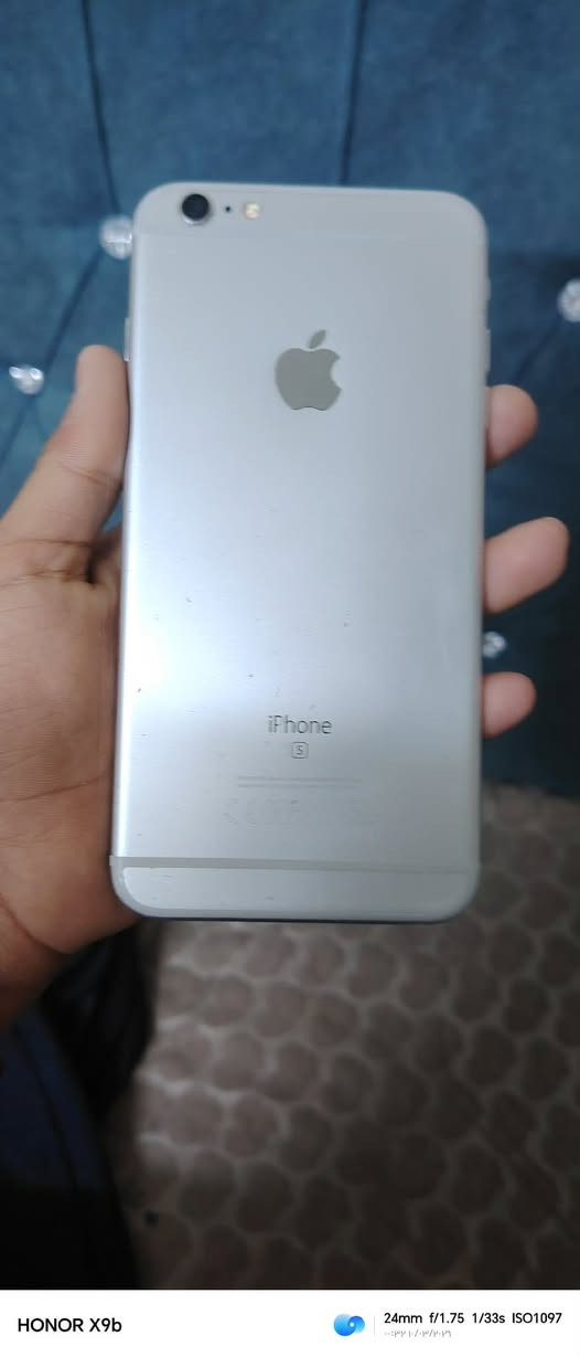 السلام عليكم ايفون 6 ذاكره 64  بطاريه 100 بفطر باللمس 
شغال سيمكرتو بصمه عاطله 
موسى حي القاهره السعر 45 وفي مجال تعال خاص 
رقمي ***********
