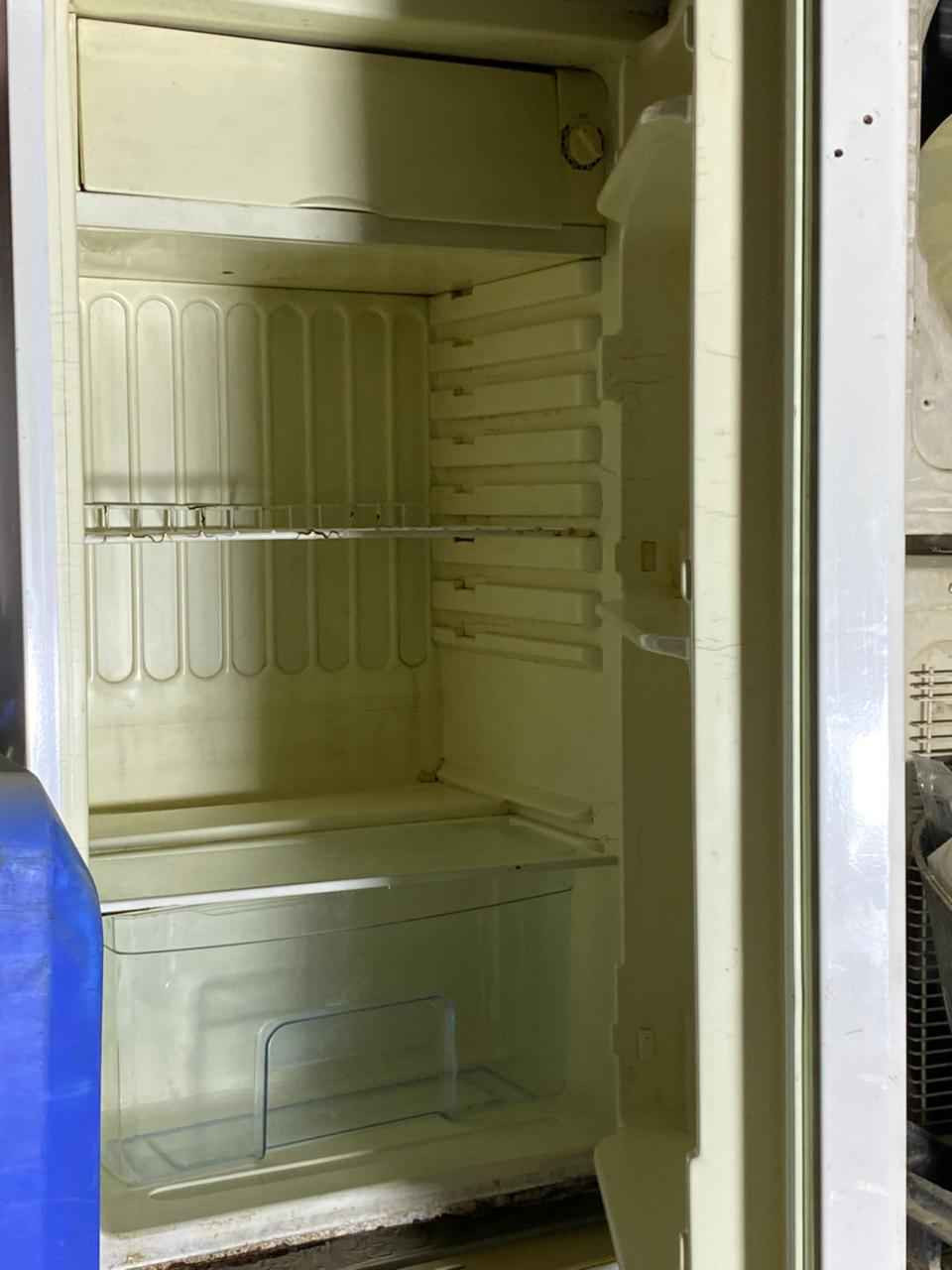 ‎ثلاجه شغاله على فحص مكاني الكاظمية الطي سعر 100 قفل/***********‎ بغداد, العراق
