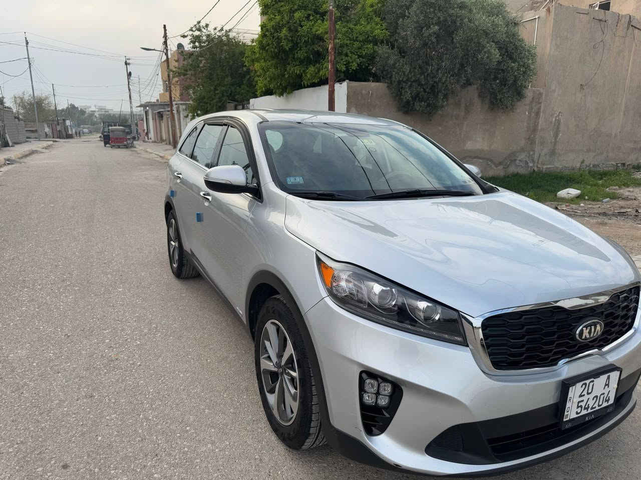 السلام عليكم .للبيع
سورنتو ٢٠٢٠ وارد امريكي  
رقم ديالى دولي باسمي تحويل باسم المشتري
مكفولة كفاله عامه
مكان السيارة ديالى _ بعقوبة
المواصفات 
محرك ٣.٥  v6 GDI
كير ٨ سرعات
عداد المسافة ٥٠ الف ميل
فور ويل  
اربع انظمة قيادة
7 راكب
ويل كب حجم 19 اصلي
.للأستفسسار اكثر الاتصال على الرقم ***********
السعر  ٢٤٠$ 
علما السيارة مركونة بالبيت
*  رقم الشاصي في المنشور
