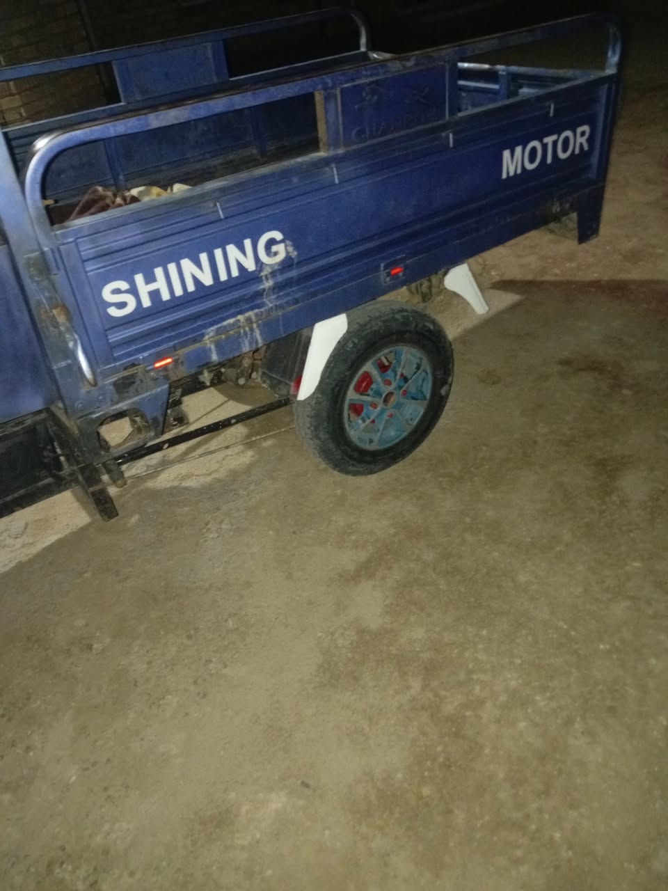 ستوته موديل 2018ستوته نضيفه وجاهزه من جميع النواحي بس بيها لحيم بالرگبه الشراي يتصل علا الرقم ***********
