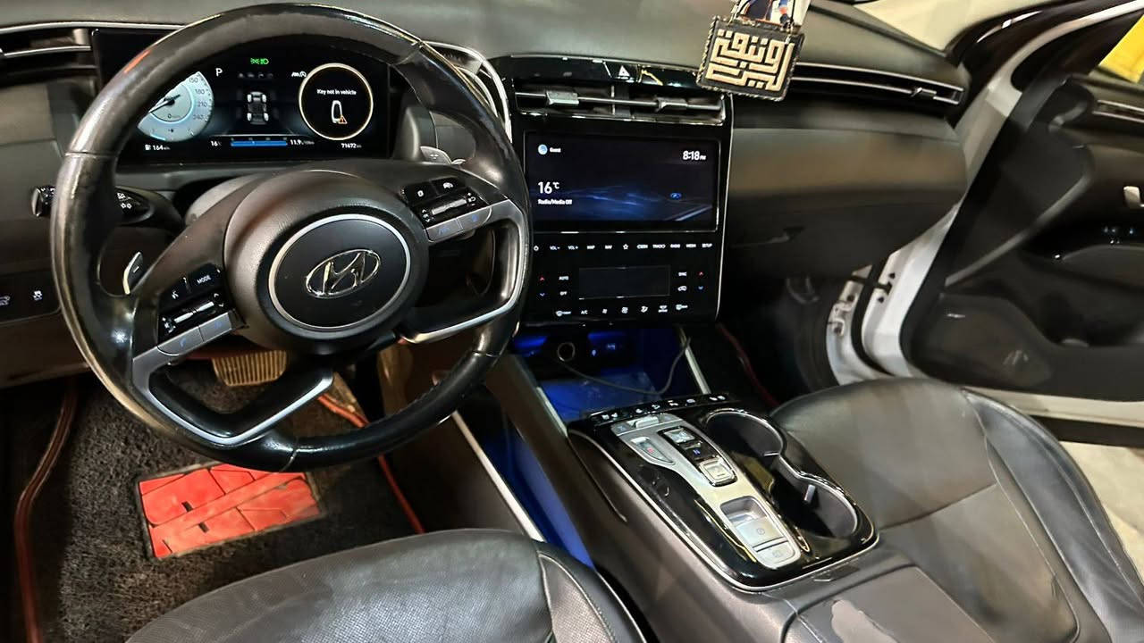 السلام عليكم هونداي توكسان  موديل 2022 بسعر 204وبيها مجال للشراي
بانزين لمتد vip فول الفول أمريكي

لون السيارة ابيض مرقمه بغداد باسمي 

المواصفات LIMITED VIP حادثها جاملغ امامي معدل بارد وضربة بالباب الخلفي عكس السايق كفالة من الصبغ والمكينه   فقط بارد صور الحادث ورقم الشاصي مذكور بالصور 

1- بصمة تشغيل 

2- بصمة أبواب لمس دخول ذكي 

3- بنوراما على طول السيارة 

4- صندوق كهرباء شفط 

5- كامرات 360 درجة 

( جانبية - أمامية - خلفية ) 

6- كامرات مع الأشارة 

7- السيارة تتقدم وترجع بالبصمة 

8- تبريد تدفئة كشنات أمامية 

9-داخل و كشنات جلد لون أسود ملكي 

10- كشنات كهرباء 

11- أضواء محيطية  

12- كشنات خلفية هيتر 

13- مرايات تعتيم ذاتي 

14- أبل كار بلي 

15- أندرويد أوتو 

16- شاشة دجيتل 3 أشكال للقيادة 

17- أشاير ترحيب 

18- أضواء أمامية LED زنون 

19- أضواء خلفية LED

20- دفع رباعي

23- قطعتين تبريد 

24- أشارات بالمري

25- گير دگم 

26- شفتات ستيرن وتحكمات 

28- تدفئة ستيرن

29- محرك 2500المرغوب 

30- هاند بريك بصمة 

31- شحن واير ليس 

32- منافذ شحن 

33- أوتو هولد 

34- تشغيل عن بعد 

35- السيارة أوتو بارك 

36- حساسات  أمامية وخلفيه

38- گير AT المرغوب 

39- رادار أمامي رادار خلفي رادار جانبي 

40- نقطة عمياء 

وبعد بيها هوآآي مواصفات 

ممشى السيارة ( 72 الف كيلو حقيقي) السعر المطلوب 204ورقه رقمي***********

*********** ممتواجد نت
