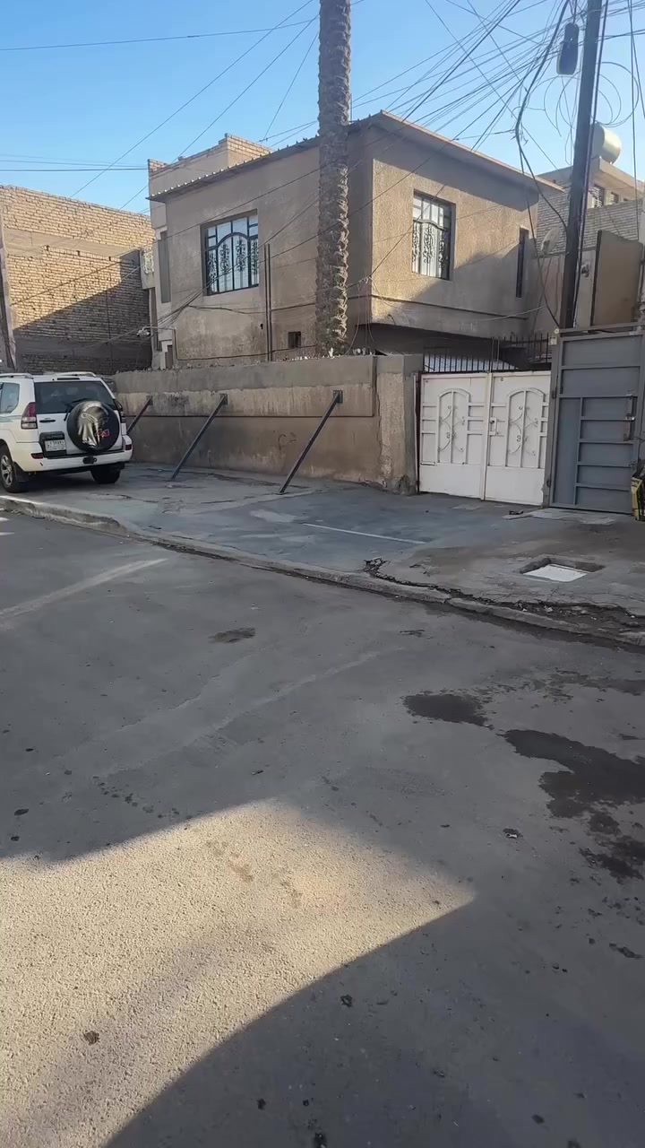 #للبيع قطعه ارض
📍مساحه (230)م
     
         واجه(11.5). نزال (20)

📍البنوك_ شارع نادي النجده _قرب الشارع الرئيسي 
        (عرض الشارع 20)_ 

_لدينا قطع واراضي وايجارات تجارية وسكنية والاسعار حسب المكان والمساحة  
__________
للاسفسار مكتب المصطفى للعقار نزلت الجسر البنوك قرب صيدليه زاد الخير 

لاتصال ***********_***********
