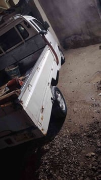 شاحنة • للبيع