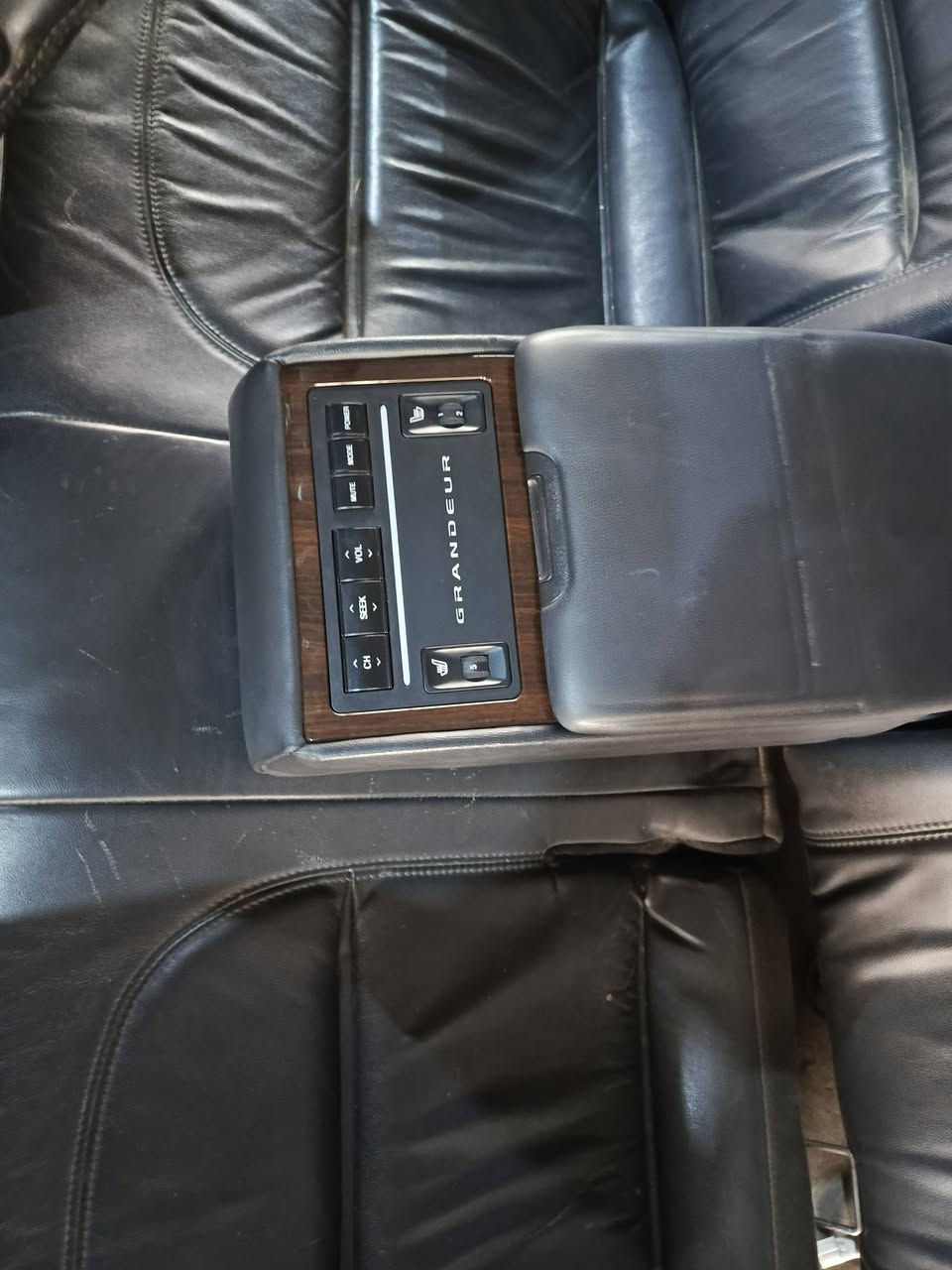 كشنات ازير ٢٠٠٩ نظافه, 100%100مكان بابل ناحية الشوملي ***********
السعر ٦٠٠ وبيه مجال
