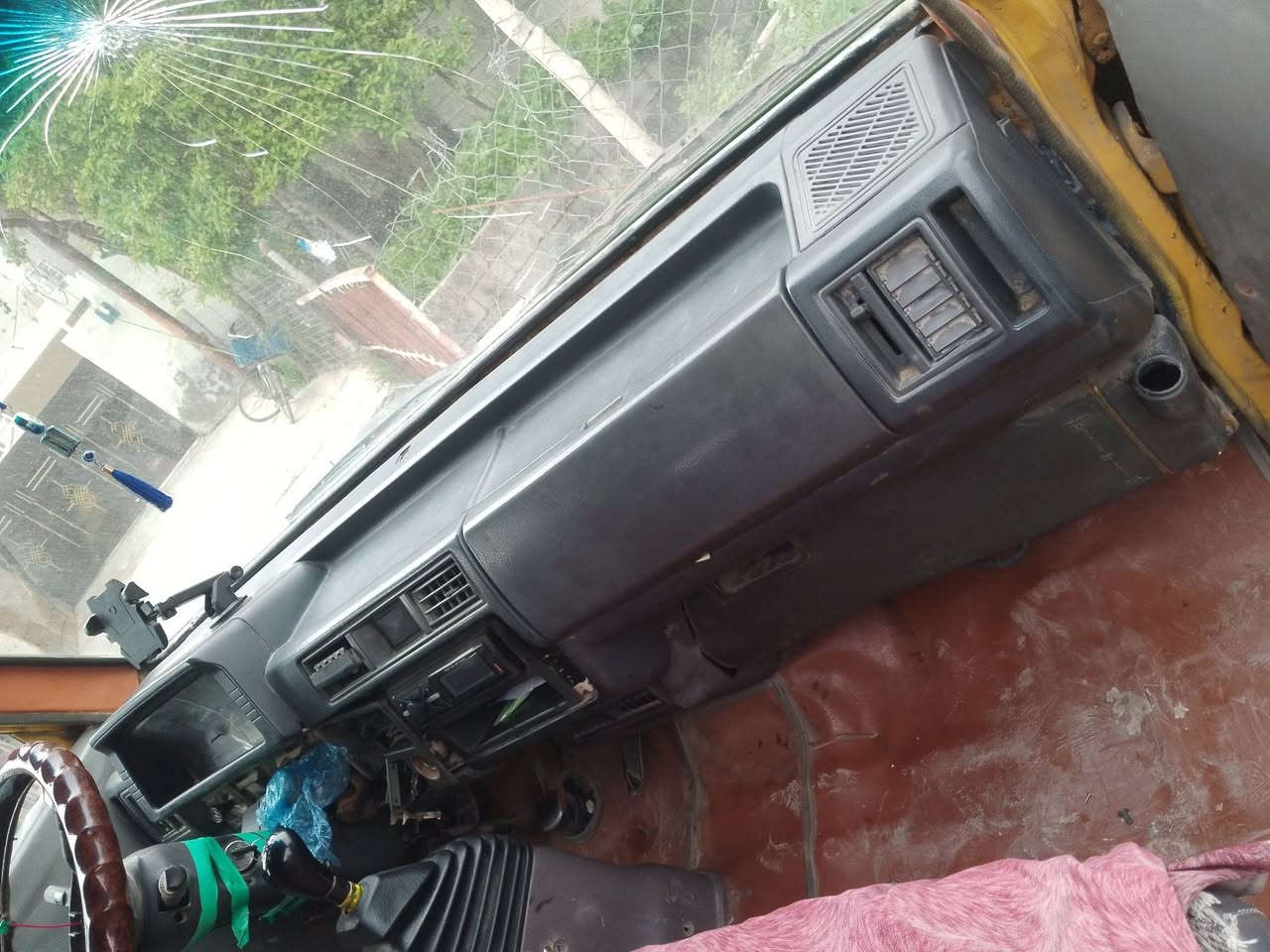 السلام عليكم اسيا 95سنوية 30رقم انكليزي كفالة عامة السيارة بسمي تحويل مباشر كير  ومحرك اكسلت سنوية لل30 السعر 40بيهةومجال للستفسار ***********
