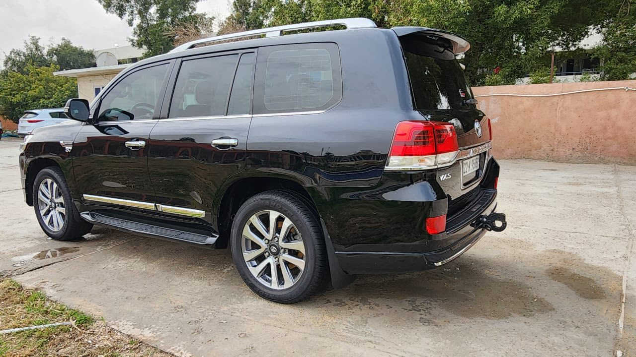 لاند كروز 2020     VXS   5700  ساز اصلي
رقم اربيل الدولي  بأسمي شخصياً هزه وسنويه جديده 
بيها تضليل بل سنويه 80‎%‎ مجدد لل شهر 10 مغلفه ppf اصلي ب 23 ورقه ضمان 10سنوات مكفوله كفاله عامه وبوضع الشركه ماشيه 88 الف 
فول فول مواصفات  داخل قرميدي غنيه عن التعريف
بيه بصمات 2 وكتلوكات كامله
سعر (( 610  $ وبيه مجال ))
موقع بغداد كرخ 
رقم هاتف ((***********)) وتساب (( ***********))
