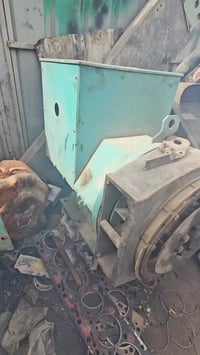 توليد ستامفورد 150kva مشروط مملفوف شغال.  السعر 16 ورقة  07762849577