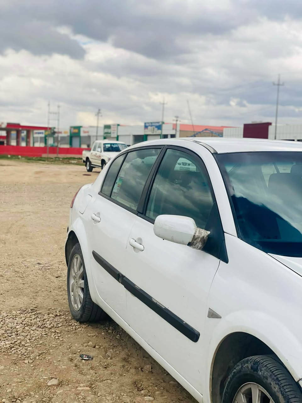 رينو مكينة ٢٠ موديل ٢٠٠٨ سةيارةكة بى كيشةية تبريد ساردو گةرم مكينة بةشةرت٣ پارچةي پيوةية بي ناو گرتن تحويل غةرامة بةشةرت سعرى ٤٥ معاملة ئةگةر موشتةري نيت سةرم مةيةشينة لةگةل ريزدا ژمارةى موبايل ***********
*********** السليمانية, العراق
