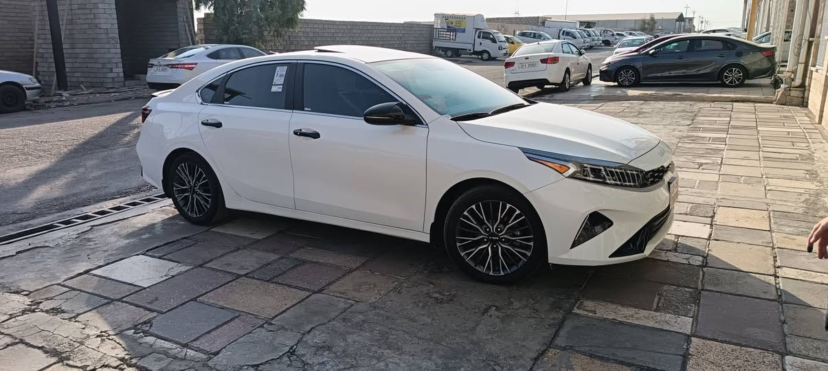 فورتي ٢٠٢٤ ابيض Ex وارد كندي
مرقم اربيل كامل بااسمي
ماشيه ٢١ الف ميل 
مواصفات فول بدون بصمة
فتحة سقف
كشنات تدفئه
ستيرن تدفئة
شحن وايرليس
تبريد قطعتين
رادارات امامي جانبي وخلفي
اشاير بل مري
شاشة تدعم اللغة العربية
سياقه ذاتيه
تحديد مسار
كشنات مخمل
لايتات ٣ عدسات ليد
بك لايتات ليد 
رقم الشاصي مرفق مع الصور
الظرر تعديل PDR بالجاملغ الخلفي
سيارة بحالة الوكالة 
صيانة
دهن وفلاتر مبدل جديد بولش
للاستفسار التواصل ع الرقم او واتساب
*********** كورك واتساب 
*********** زين
