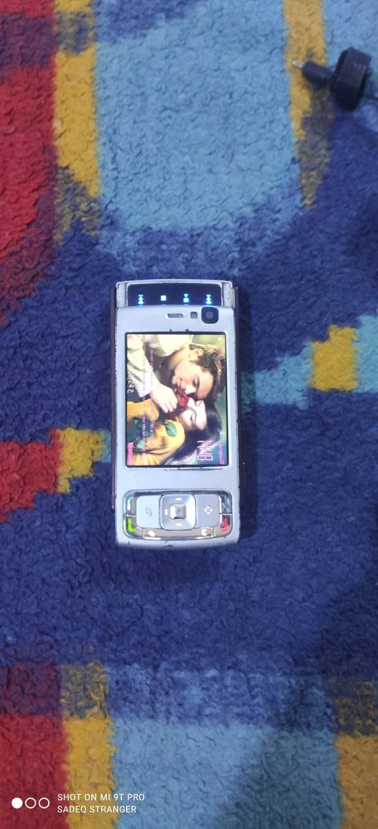 N95 بلادي
شاحنة اصلية 
عارض اصلي نوكيا
بطارية احتياط 
كفر 
شرط الشغل بس دگمة التنصي ما دوس 
50 وبيه مجال


**إذا كنت صاحب هذا الإعلان وتريد حذفه لأي سبب، رجاءا أرسل رسالة إلى الدعم الفني**