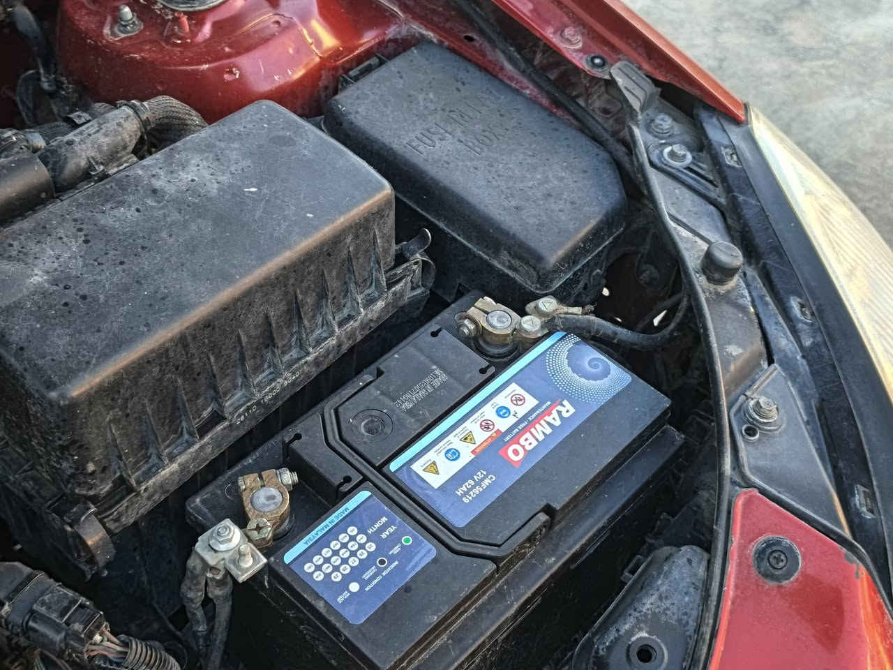 السلام عليكم رمضان كريم علجميع كيه ريو موديل ٢٠٠٨ رقم صلاح الدين دولي بسمي شرط التحويل والغرامات محرك كير شرط حجم المحرك ١٦٠٠وارد امريكي سياره كله بلشرط عده جاملغ عكس السايق صبغ السعر ٦٩ وبيه مجال بصيط مكان السياره صلاح الدين العلم اي استفسار الاتصال بل رقم ***********
