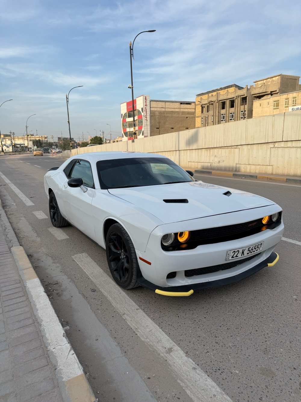 � للبيع فقط — جالنجر SXT موديل 2018 🔥

🎨 اللون: أبيض
📍 الموقع: محافظة بابل / مركز المدينة

✔️ رقم أربيل باسمي
✔️ سنوية لغاية 2030
✔️ 4 تايرات جديدة
✔️ حدادية أمامي وخلفي جديدة
✔️ السيارة جاهزة 100% بدون أي نقص

🚧 حادثها:
✔️ تبديل وصبغ البنيد
✔️ خشم الجاملغات الأمامية صبغ بدون تبديل
✔️ باب الراكب (ربع) صبغ بدون تبديل
✔️ كل قطع السيارة أصلية (فقط البنيد مبدل)

📌 وكالة أو مداور — متوفر

📸 صور الحادث + رقم الشاصي موجودة بالمنشور

📞 ***********
📱 واتساب نفس الرقم

السعر 148 وبيها مجال 