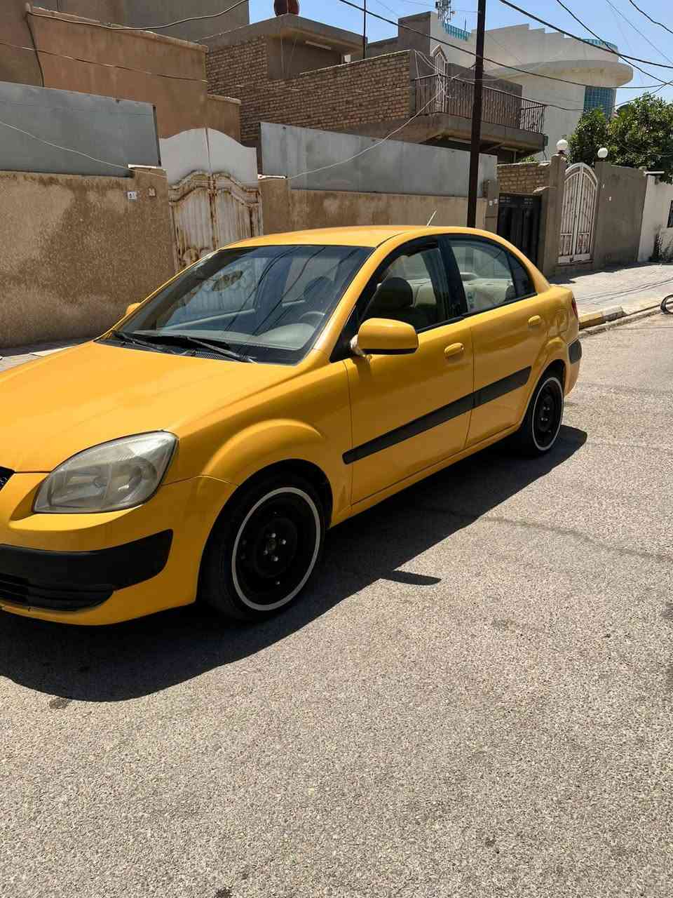 السلام عليكم
للبيع ريو 2006 كير عادي مكينة 1600 لا تنقيص ولا تبخير تبريد ثلج كهربائيات كلها شغاله حدادية 50% مطلوبه 250الف هيئة تنزل من سعرها سنوية لل2028 مشروع وطني مداور ثاني يوم ضربتها باب خلفي وجاملغ خلفي مبدل بس كفر فقط بدون عابر 
#السعر 61 وبيها مجال 
#العنوان السماوة مركز المدينة 
#للاتصال ***********
