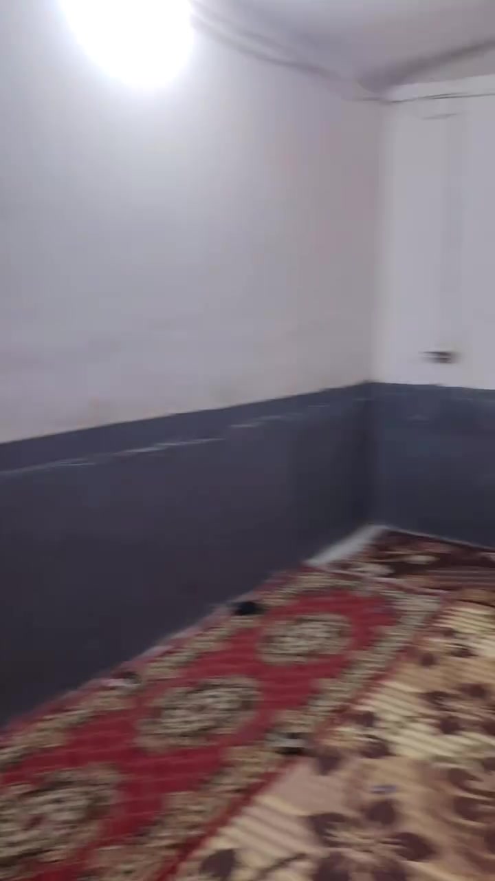 بيت في شارع أمام الكاضم لبيع المساحه 100 قرب المختار سيد صالح *********** ل استفسار
