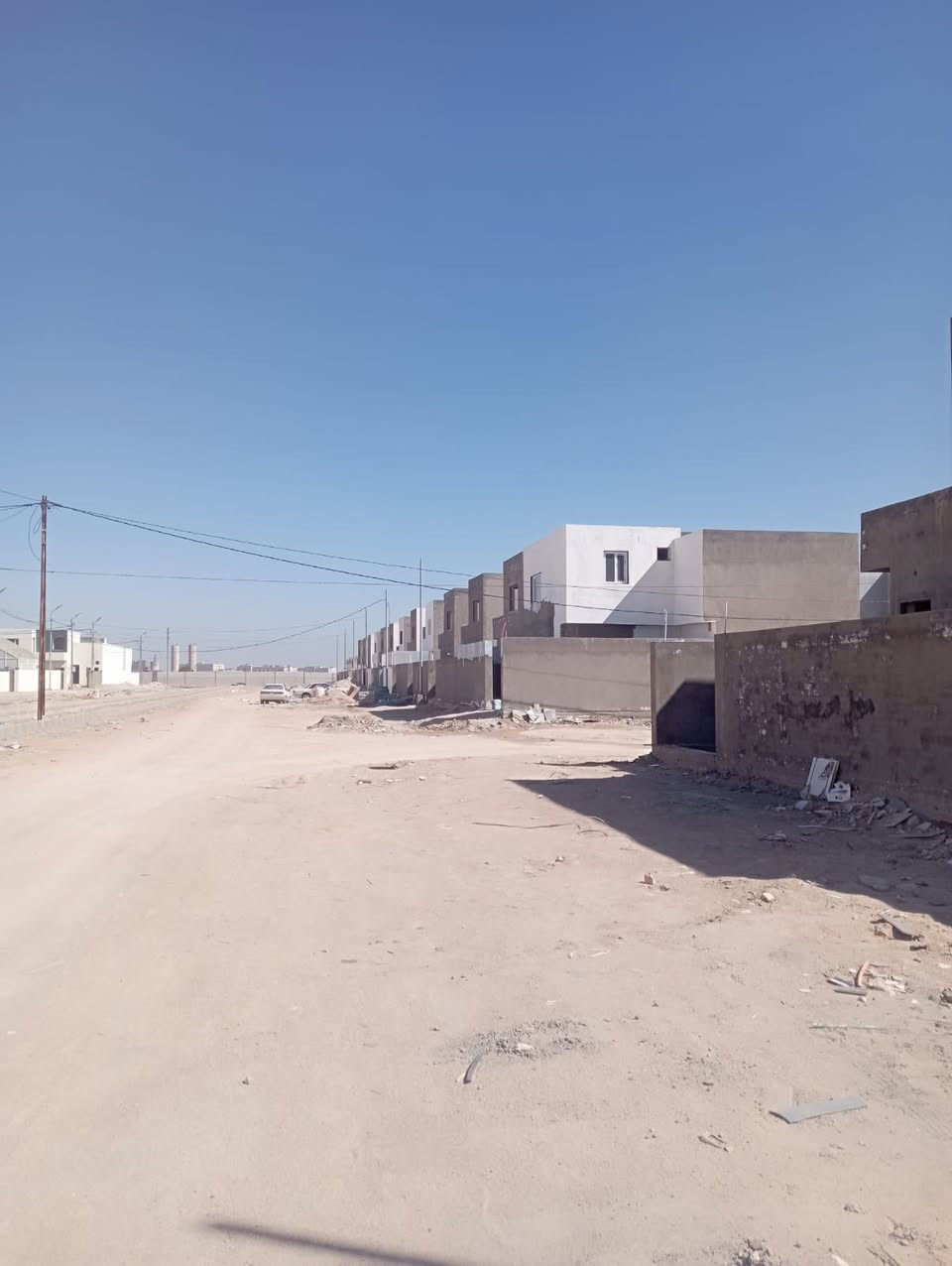 #بيع______شراء______وتبديل #دره_التطور_للبيع_والبنا_
يتوفر لدينا جميع الفئات
مجمع ابو تراب السكني
متوفر دار سكنيه
200 متر مجمع ابو تراب السكني
بنا حديث جاهز للسكن 🏠🏠
طابقين غرفتين فوك وغرفتين جوه
3 صحيات استقبال مطبخ تخاريج
صاله بيع مناسب 🌷🏠
مرحله ثانيه مثل ماموضوح بالصور
سند حر كامل للمصرف
يباع نقدي
للتواصل والاستفسار يمكنك الاتصال عل الرقم*********** او زياره الموقع الكاىن مجمع ابو تراب شارع النخيل مكتب درة التطوير للعقار
