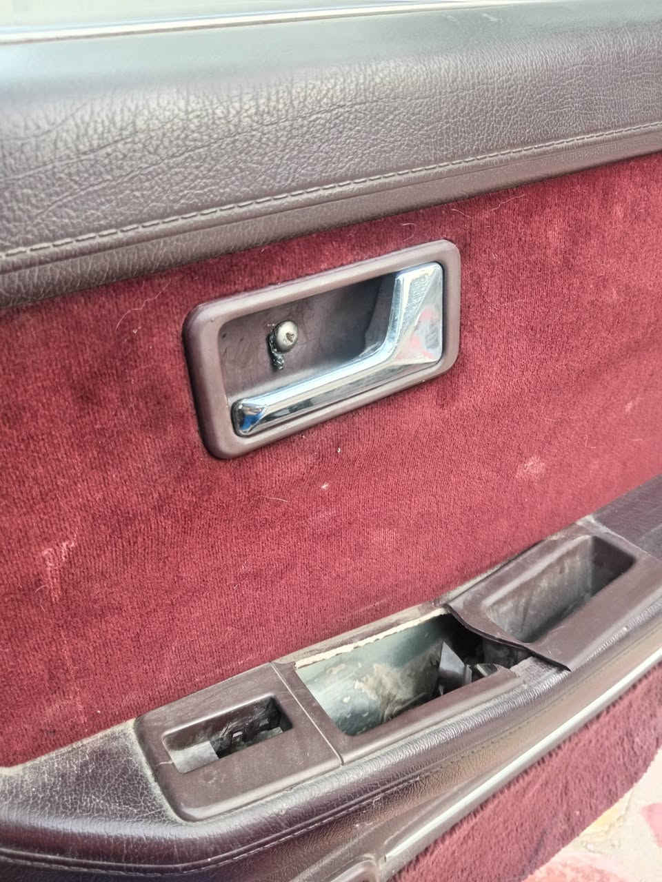 السلام عليكم تتوفر قطع غيار بونتيشا تفصيخ حداديه اماميه وخلفيه جديدة بيبان كاملات بطاين اي شي متوفر


**إذا كنت صاحب هذا الإعلان وتريد حذفه لأي سبب، رجاءا أرسل رسالة إلى الدعم الفني**