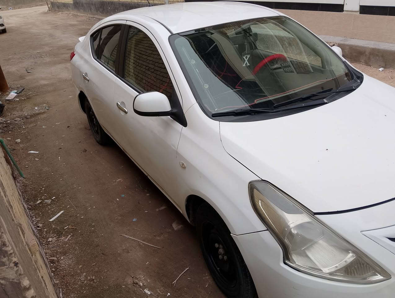 السلام عليكم نيسان صني هندي ام البليته الزركة 19 بيه 3 قطع صبغ بنيد وجاملق وباب ماشية 160 كيلو كير محرك مكفولات وبيه بارد شوف العين السعر 87 وبيه مجال البصرة شط العرب قرب الجسر الايطالي  *********** واتساب بي
