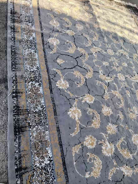 سلام عليكم زوليه كشان تركي ٣ في ٤ جديده استخدام شهر أو مدات قطعتين ٣ او وحده ٢متر الزوليه ٦٠ والمدات ٤٥ ***********
