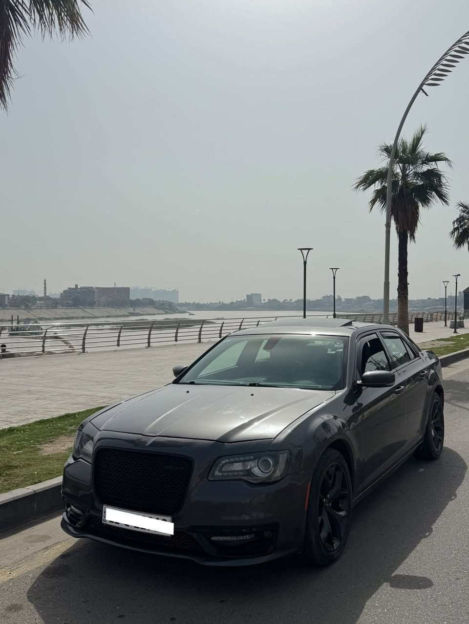 كرايسلر اوباما   — Chrysler Obama S
السعر 265 
رقم السياره اربيل هزه جديده 
‏‎‏‎وراد وارد امريكي

صور الحادث مرفقات بل منشور
حادث جاملغ مبدل نفس ألون وكاله + صبغ على كد الخدوش بل بنيد والباب 

ماشيه 26 

‏‎‏‎الموديل           — 2023

فئة.                 — 300 S ختم 

حجم المكينه   — 3600/ V6

‏‎‏‎اللون               — الرمادي 

‏‎‏‎المواصفات 

1‏‎‏‎- بصمة تشغيل 

2‏‎‏‎- بصمة أبواب 

3‏‎‏‎-تشغيل عن بعد 

4‏‎‏‎-ترحيب عند الاقتراب 

5-كشنات جلد 

7-كشنات تدفئة امامي وخلفي 

8- گير ماوس 

9‏‎‏‎- رادار جانبي 

11- شاشه ديجتال 

12-اشاره بالمرايه 

13-حساس  خلفي

15- رادار جانبي

17‏‎-رادار خلفي 

18‏‎‏‎-شاشه كبيره تدعم نظام الأبل كار باي ونظام الاندرويد 

19‏‎-تدفئة ستيرن

20‏‎-اوتو هولد 

21‏‎-اوتو ستوب 

22‏‏‎‏‎- ستيرن  كهربائي

23‏‎‏‎- تبريد قطعتين 

24‏‎‏‎- بگ لايت LED 

25- ليد نهاري 

26‏‎‏‎-كشنات كهربائيه

27‏‎‏‎-تحكم ستيرن جهتين 

28‏‎‏‎-تحديد سرعه 

29‏‎‏‎-مانع انزلاق 

30- كشن خزن ميموري

31-سماعات🔊 بتس

و‏‎‏‎باقي بعد بيها اهواي مواصفات
تليفون *********** 
ابو امير 
مكاني بغداد الكاضميه
