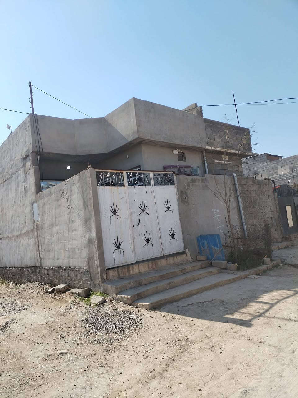 🌟 عقار للبيع في القوسيات، طبك، جمعية ركن النخلة.
- المساحة: 240 متر
للتواصل: *********** (واتساب أو مكالمة)
