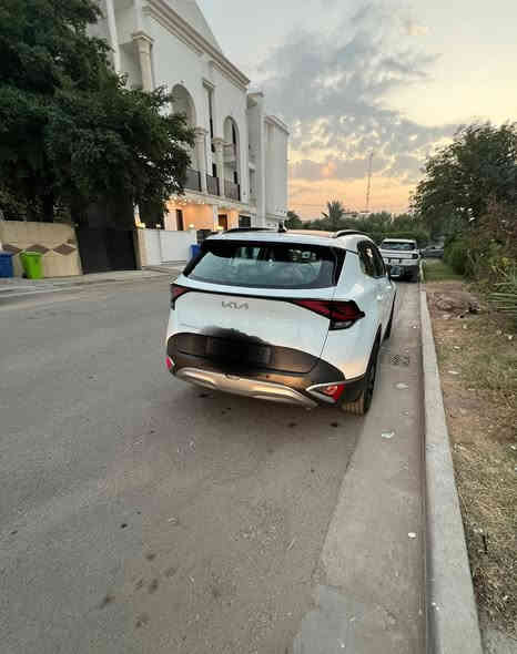 سلام عليكم.. عليكم..
سبورتج وارد خليجي موديل ٢٠٢٤
السياره نظيفه جدا اخت  الزيرو ماشية    ١٩٠٠٠ كم ...
             ***** مواصفات
 بنوراما 
بصمه تشغيل عدد ٢ 
تشغيل عن بعد 
تدفئه كشنات 
تدفئه استيرن 
كشن السائق والراكب كهربائي
عداد ديجيتل 
قياس ظغط الاطارات بالشاشه 
حساس امامي
حساس خلفي
شفتات استيرن 
هند بريك بصمه
اوتو هولد 
اشاير بالمري 
رادار جانبي 
فول تحكمات 
مثبت سرعه 
اوامر صوتيه 
اريل نفكيشن 
حجم الويل ١٩ 
مانع انزلاق 
جنطة كهرباء 
ارضيات روزلين اصلية 
رقم بغداد انكليزي الجديد 
هزه جديده 
السياره مكفوله كير ومكينه وكشر 
العنوان بغداد (حي الجامعة ) 
السياره بأسمي تحويل ثاني يوم ...
         السعر /    ٢٤٥  بيها مجال بسيط 
للاستفسار الاتصال على رقم ***********
