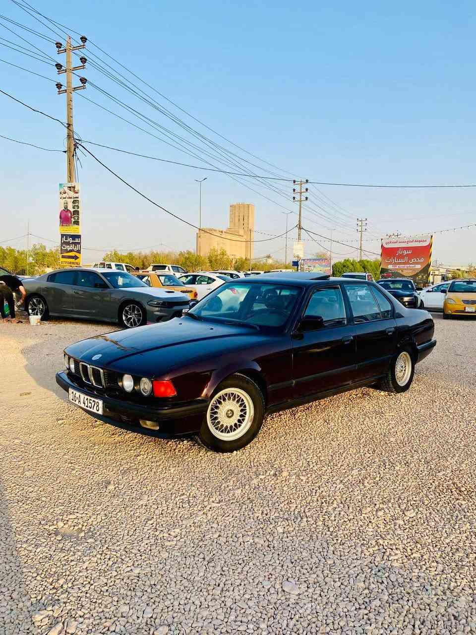 السلام عليكم  بي إم دبليو 735 موديل 1991
السيارة جاهزة كير ومكينه حدادية كفالة 
تبريد تخم تاير باتري السيارة كفاله عامة مصبوغه عام جمالية 
ترايهه كلش حلو 
السعر 68 وبيه مجال بسيط
رقم الموبايل *********** ديوانيه حي الضباط
