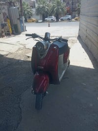 كلاسك نثيه جديده نقص باتري فقط السعر ٣٠٠ وبيها مجال بسيط السكن البنوك ...