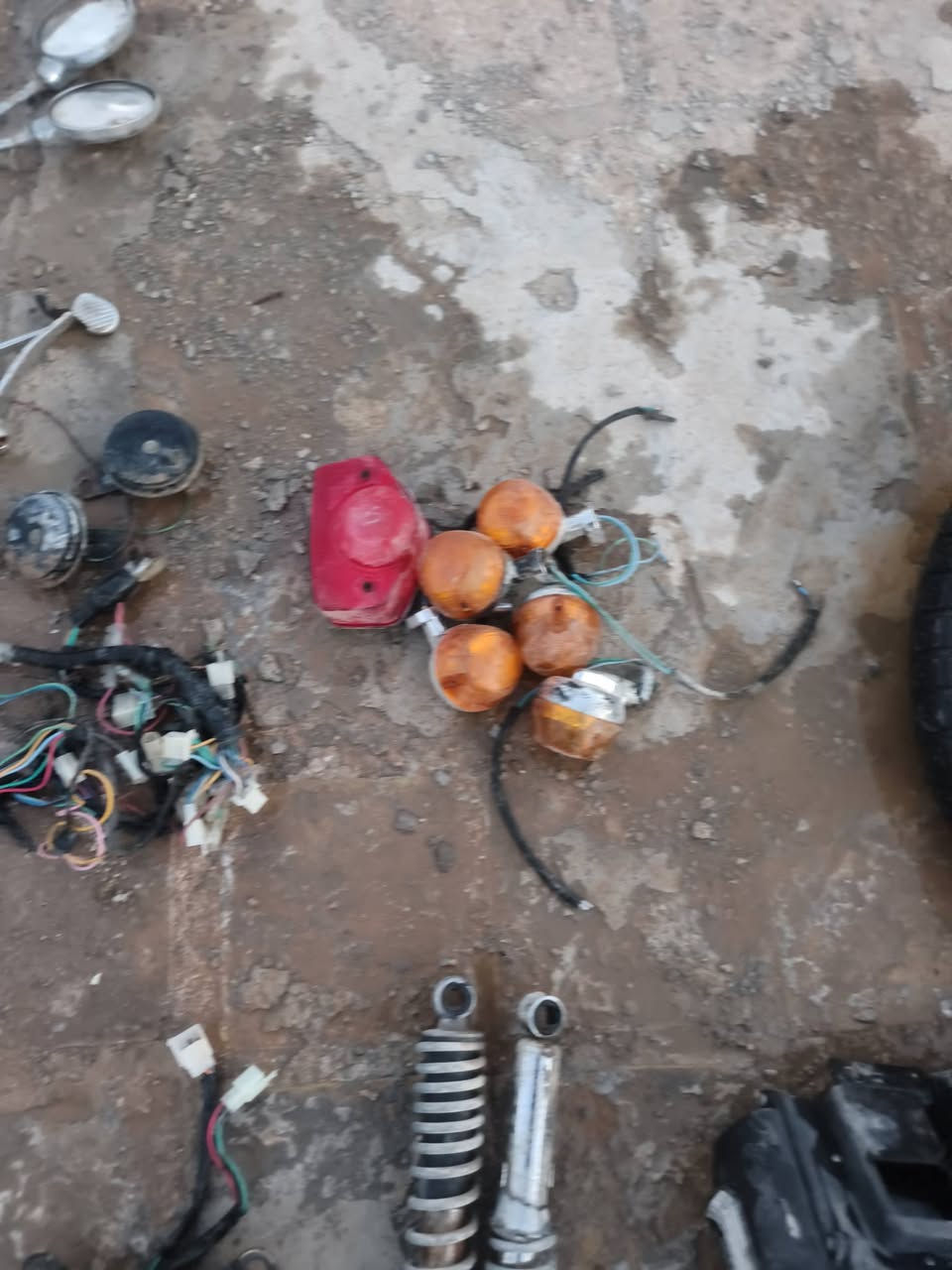غراض 4كير 2025نضيفات بس لايحهن مطر وصاير بيهم زنجار شويه ينجلن يطلعن جدد وكلهن نضيفات او ما بيهن شي الشراي يراسلني لو يتصل عنوان نجف حي ميسان رقم الاتصال

 ***********
