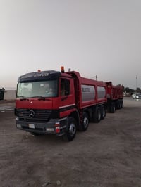 اكتروز موديل 2001  بموديلها مامعلايه  حجم 4148  مكينه V8 .  سياره مربو...