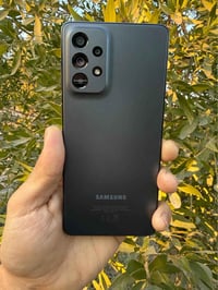 سامسونج A73 5G • ٢٥٦ • نصيف