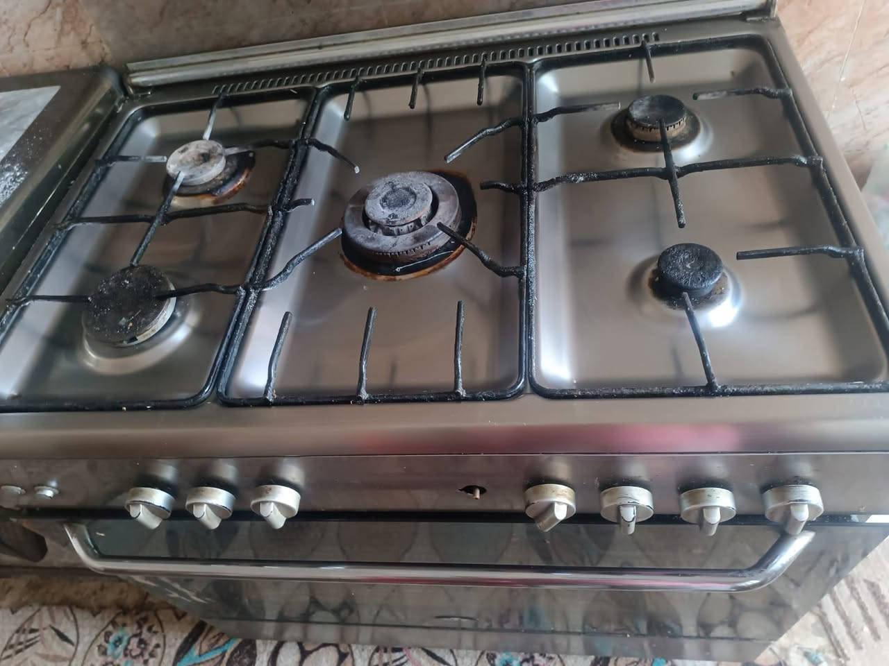 طباخ خمس عيون شغال كلشي مابي فرن شغال نظيف حيل ب 90 وبي مجال


**إذا كنت صاحب هذا الإعلان وتريد حذفه لأي سبب، رجاءا أرسل رسالة إلى الدعم الفني**