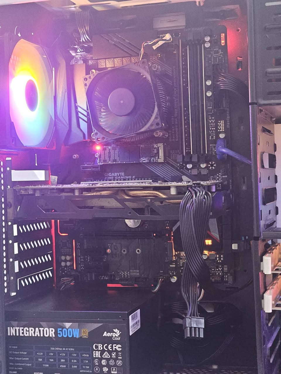 السلام عليكم pc بي سي للبيع سعر 400 الف ماعندي توصيل تجي انته تاخذه المواصفات بل صورة رقمي لتواصل *********** عنواني الرمادي قرب شارع المستودع
