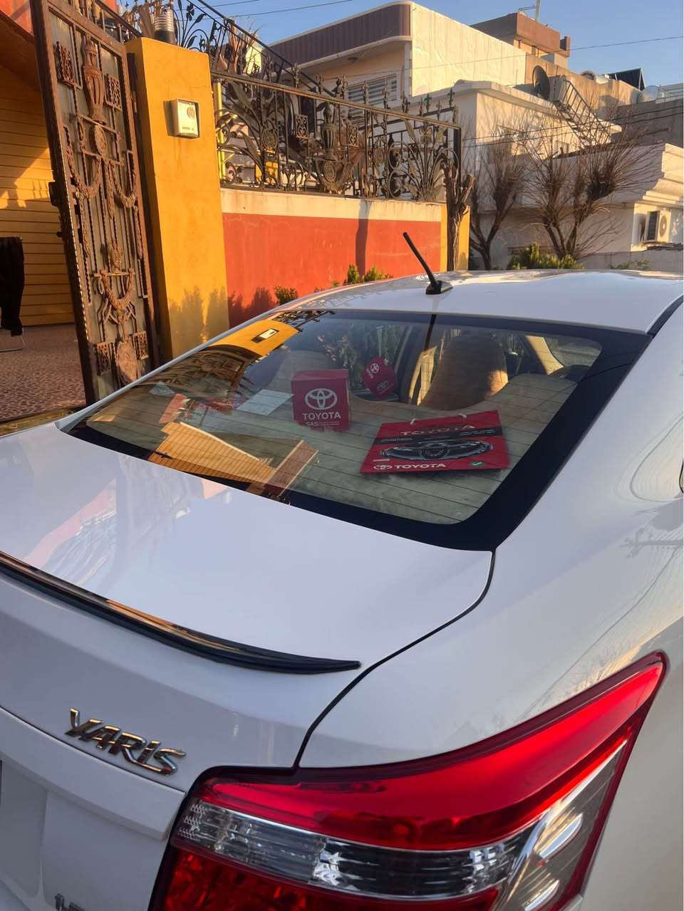 تۆیۆتا یارس بۆ فرۆشتن زۆر پاکە هەموو شتێکی بەشەرت
دوو پارشەی هەیە 
نەرخی ١١٨ گەڵا
سەنەوی بەسەر چوە
رەقەم 
0770 359 8282 السليمانية, العراق
