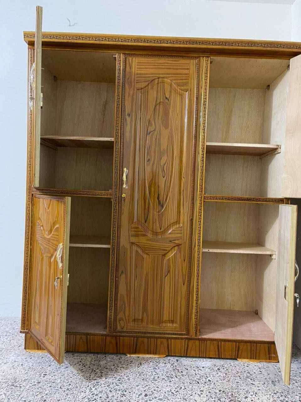 كنتور 3  باب قياس عرض 180  سم ارتفاع 220 سم 
الوجه صاج 4 ملم  الداخل خشب الضهر جرجوبة براغي 

🎇السعر270

  اضافة مراية 10 آلاف ورف 5 
توصيل وشد بغداد مجانا محافظات  قريبة 40 الف 
 

وأطراف بغداد 10 الف بغداد, العراق


**إذا كنت صاحب هذا الإعلان وتريد حذفه لأي سبب، رجاءا أرسل رسالة إلى الدعم الفني**