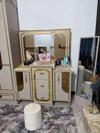 غرفة تركية للبيع نظافة 100/100 عنواني بغداد للاستفسار 07751639663