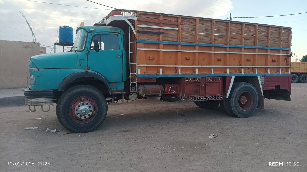 اقجم للبيع مديل قديم بل سنويه فقط كله ٨٠ وشاصي ٨٠ خام محرك ٨١ ***********
