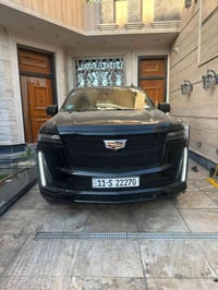 كاديلاك أسكاليد (2022) اسود بلاك أدشن فول الفول ماشيه 27 الف ميل سيارة...