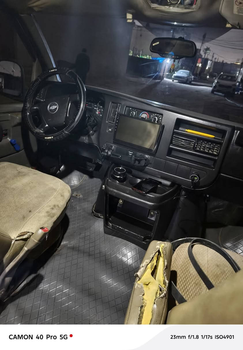 البيع سفان 2008 محرك كير جاهزات جاهزه من كلشي وين حداديه جيده  وين ماتريد  طلع بيه رقم بغداد راعيه موجود مكانه بصره وراعيه في بصره  ليمته ماتريد تحول رقم مشروع وطني  سعره 85 وبيه مجال ***********
