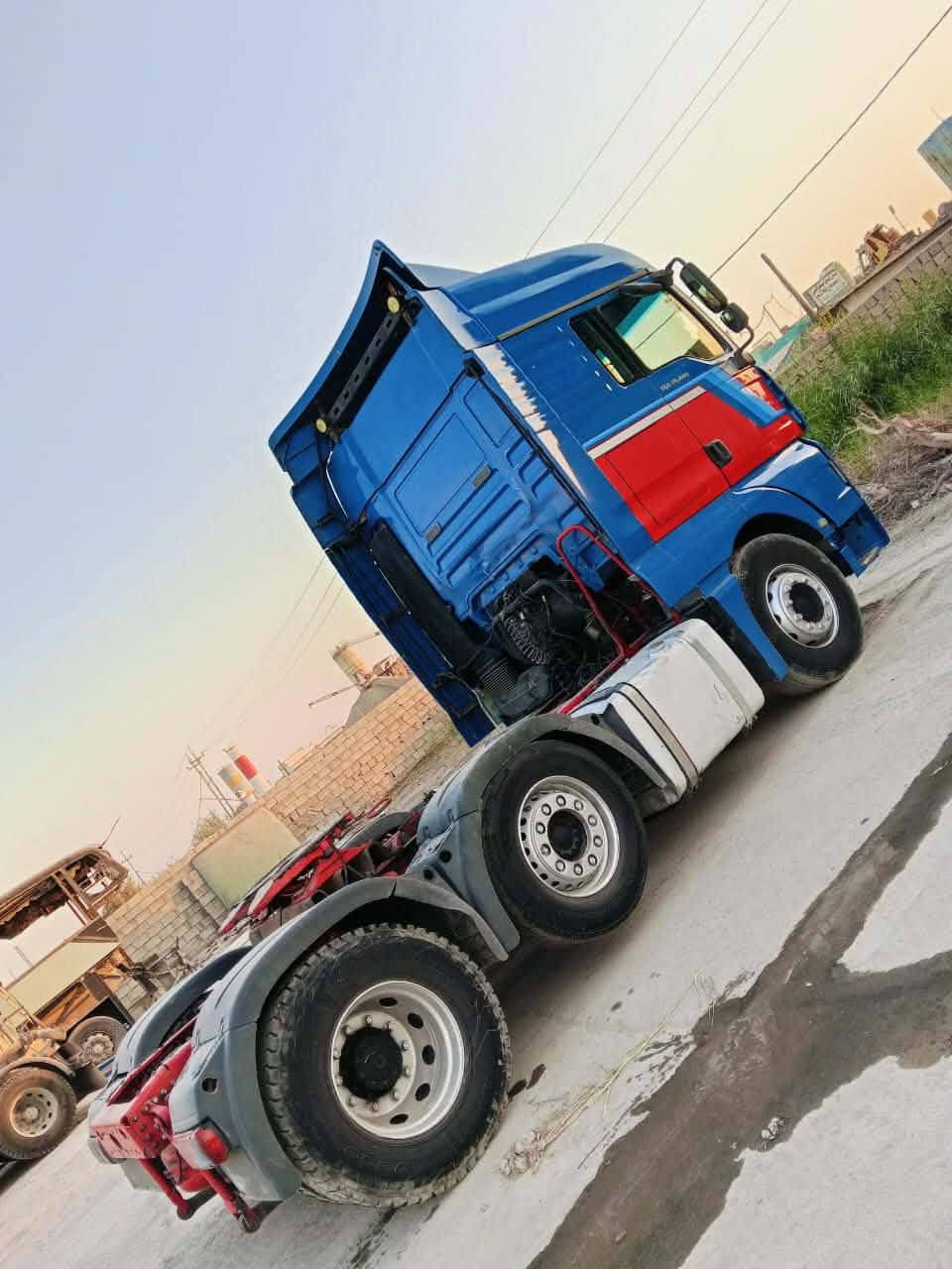 مان سينغل / للبيع https://www.facebook.com/share/1CxRUuTWhT/
رقم سليمانية سنوية جديدة موديل 2007 حجم 440 بلاد إنجكتر أوتوماتيك ريتاردر بويلر سلاجة تبريد طقم تاير لوك سايلو عليه ربط ثلاثة دنكر دبل تاير حاضرة للتشغيل كلها بالشرط
***********
واتساب

