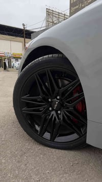 مقاس ١٩ • اسود لامع • بلادي اصلي