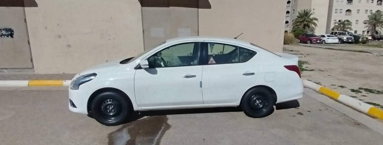 السلام عليكم نيسان صني موديل 2025ماشيه 28مكفوله كفاله عامه حته من البكه السعر 126 مكان السياره مجمع بسمايه السكني رقم الهاتف ***********
