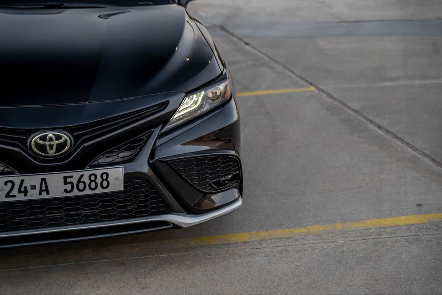 𝐓𝐨𝐲𝐨𝐭𝐚 𝐂𝐚𝐦𝐫𝐲 - 𝐗𝐒𝐄 ( 𝟐𝟎𝟐𝟑 ) 
‎للبيع … تويوتا كامري الموديل : 2023 فوول
‎رقم دهوك رقم سنوي جديد تحويل بشرط 

‎- المحرك 4 سلندر 
‎- گير محرك بشرط 
‎- محرك ما مفتوح بدون اي نواقص

‎- المواصفات … XSE 
‎- شاشة كبيرة لمس
‎- كاميرة
‎- بصمة
‎- بصمة ابواب
‎- پانوراما
‎- بريك كهربائي
‎- دواخل احمر
‎- كشن جلد
‎- كشن هتير
‎- كشن كهربائي
‎- تحكم ستيرن
‎- حساسات امامي
‎- حساسات خلفي
‎- رادار امامي
‎- رادار خلفي
‎- رادار جانبي
‎- شحن لاسلكي موبايل
‎- مانع انزلاق + ABS
‎- منافذ AUX + USB 
‎- تحكم وضعيات القيادة
- ECO+NORMAL+SPORT

‎- ضررها السيارة : 2 قطع 
‎- جملوخ + صندوق صبخ
‎- بدون ايرباكات 
‎- تخم ويل جديد
‎- تخم تايرات جديد
‎- تخم خلفي جديد
‎- تخم امامي جديد
‎- دواخل جديد
‎- بدون مصرف نضافة 100/100
‎- مكان دهوك
‎- للاتصال : 0751.181.65.68 

رقم شاصي 
4T1K61AK8PU779983 دهوك, العراق


**إذا كنت صاحب هذا الإعلان وتريد حذفه لأي سبب، رجاءا أرسل رسالة إلى الدعم الفني**