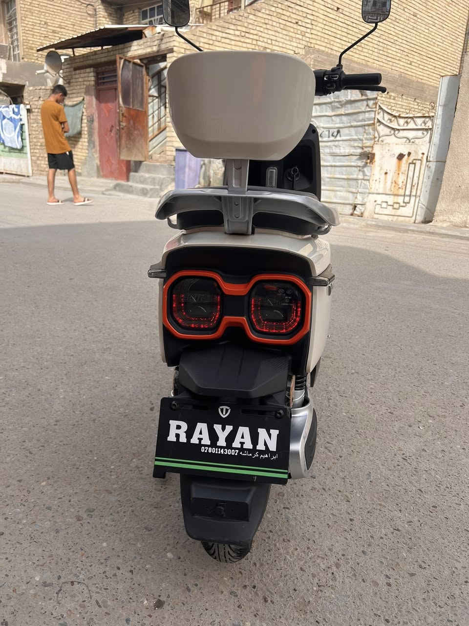 سلام عليكم ريان ام عيون للبيع دراجه جديده صارله اقل الشهر وصل المعرض موجود السعر 750 ومجاله
بسيط ***********
